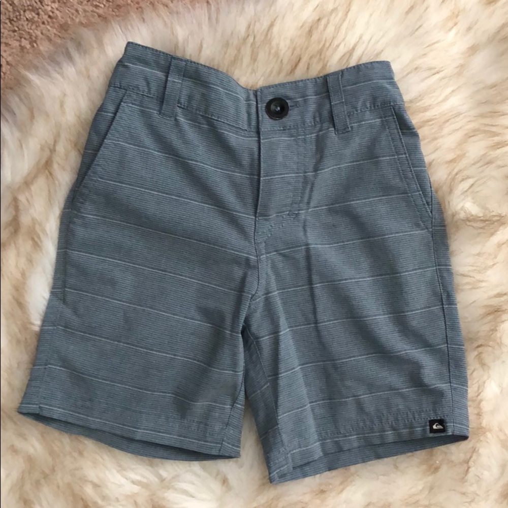 Boys size 3 shorts